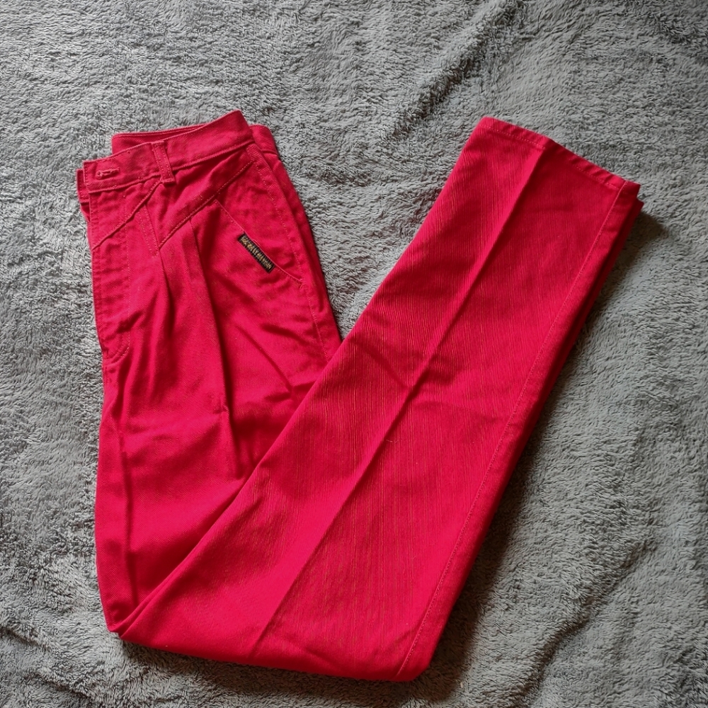 VTG Red Rockies High-Waisted Jeans